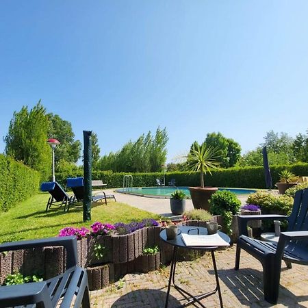 Vakantiehuis 't Hertenkamp Ouddorp Buitenkant foto